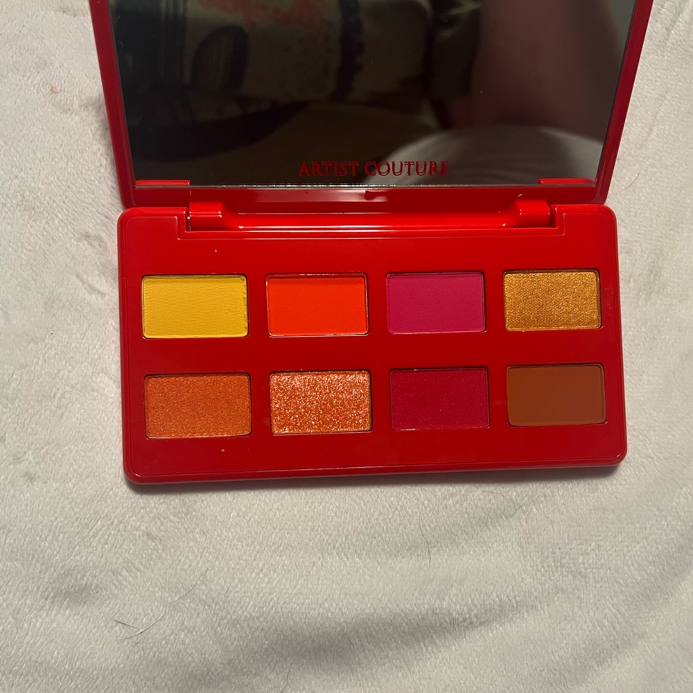 New Artist couture Eye shadow palette